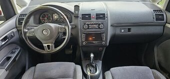 VW Touran 2.0TDI DSG - Highline - NAVI - webasto LED světla - 5