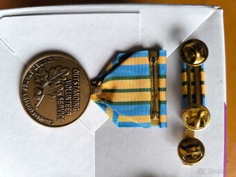 2X AMERICKÉ MEDAILE - 5