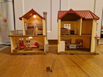 Sylvanian families dvoupatrový domeček se světly - 5