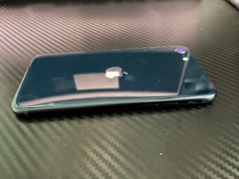 Prodám Apple iPhone SE (2022) 64GB Midnight Blue - 5
