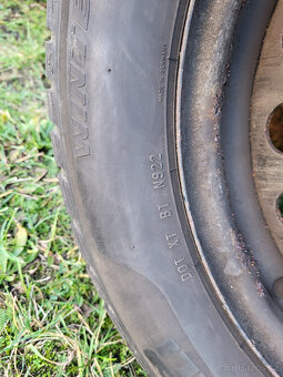 Zimní pneumatiky s disky původně na Ford Mondeo, a další - 5