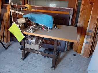 Průmyslový šicí stroj PFAFF 561 + jednotka Efka V730 - 5