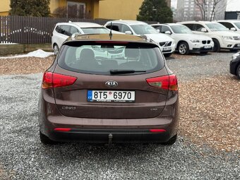 Kia Ceed 1.6 CRDi 94 kW Manuál 2012
- 5