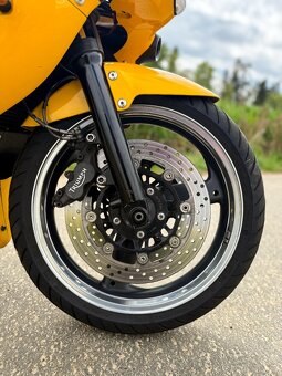 TRIUMPH TT 600 - 5