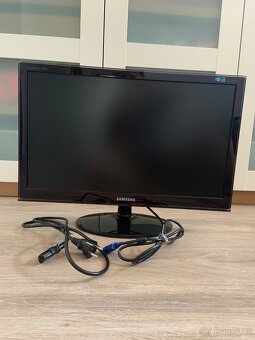 PC monitor SAMSUNG, 60cm - 5