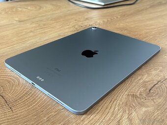 Apple iPad Air 4. generace 2020 256 GB+ Logitech Folio Touch - 5