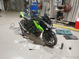 Kawasaki Z1000 2011 - 5