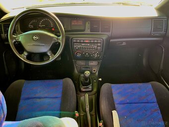 OPEL VECTRA B 1.6 16V - 5