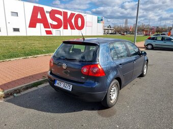 VW Golf 5. 2008r 1,6 mpi - 5
