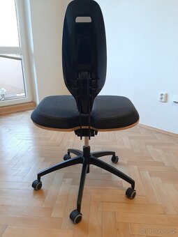 Kreslo Neseda - 5