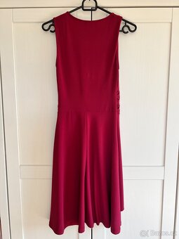 Elegantní vínové šaty vel. XS - 5