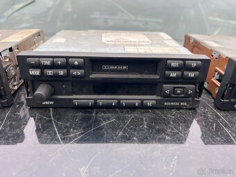 BMW E36 Autorádia na díly - 5