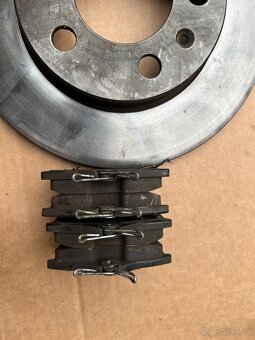 zánovní přední + zadní brzdy na škodu octavii 1 - 5