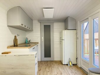 Maringotka s terasou - 5