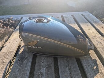 Nádrž Honda CX500c - 5