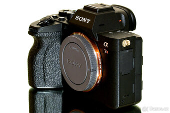 Sony A7RIV 12 tis expozic Bez známek POUŽÍVÁNÍ - 5