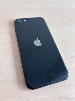 iPhone SE (2020) 64 GB, Černý, baterie 86% - 5