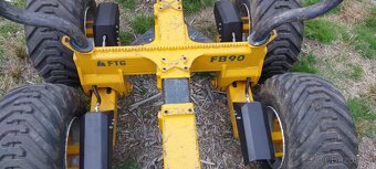 Vyvážečka, vyvážecí vlek, hydraulická ruka, jeřáb - 5