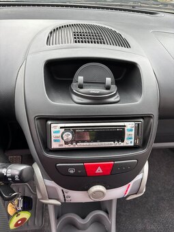 Citroën C1, najeto 95 000 - 5