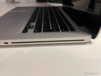 MacBook Pro 13” (Mid 2009) – 8 GB RAM, 1 TB SSD - 5