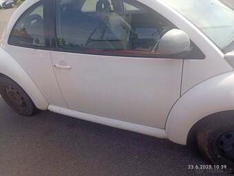 VW Beetle 2.0 i - 5