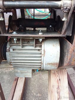 Cirkulární pila 1,5 kW motor - 5