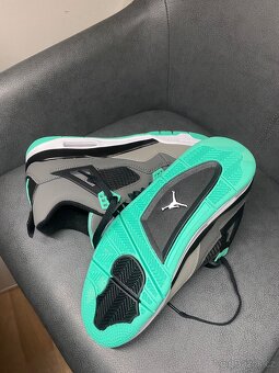 Nike Air Jordan 4 Retro "Green Glow" - 5
