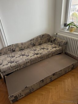 Gauč s úložným prostorem a stolek - 5