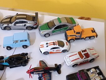 Starší modely autíček - 5