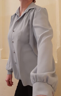 Dámská halenka jemně olivová - vel. M - 5