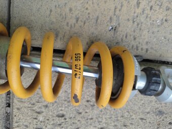 Prodám kvalitní centrální tlumič Ohlins - 5