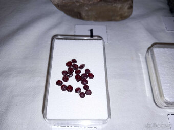 T06 Sbírka minerálů - drahokamové odrůdy minerálů - 5