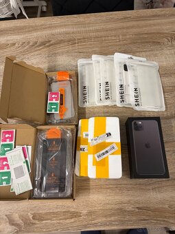 IPhone 11 Pro Max 256gb vesmírně šedá - 5