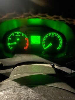 Škoda praktik 1.2 51 kw - 5