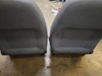 Přední sedačky Fabia - šedé - 5