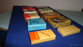 10 krabiček starých, sběratelských, zabalených cigaret. - 5