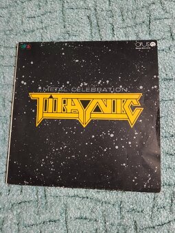 LP Katapult a Titanic - 5