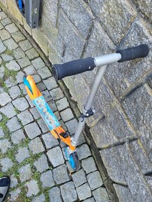 Prodám skládací koloběžku Mimoni kola 200 mm - 5