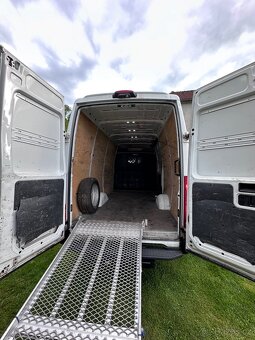 Iveco Daily 2.3 - 5