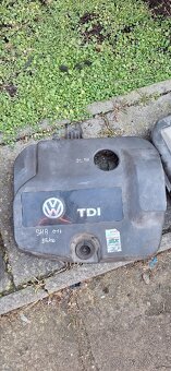 Horni originalni kryty motoru VW. - 5