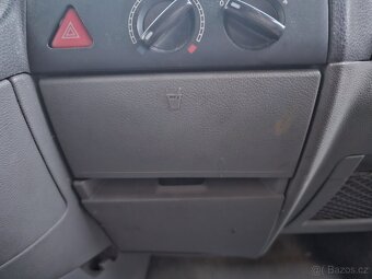 Nápoják, držák nápojů pití, popelník VW T5 T5.1 - 5