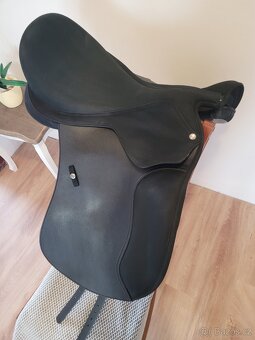 Sedlo Wintec WIDE pre široké kone s nastaviteľnou komorou - 5