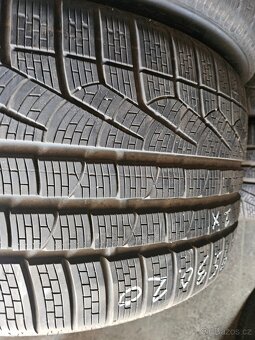 295/30R20 101W XL Winter 270 Sottozero Serie II  PIRELLI - 5