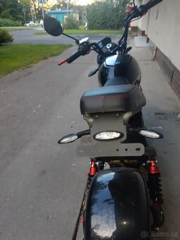 Elektrická koloběžka EcoWheel GR25 1500W - 5