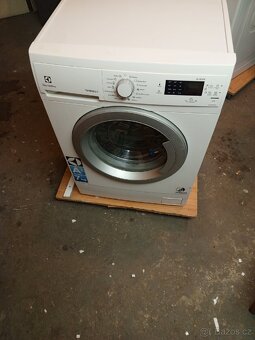 Automatická pracka - 5