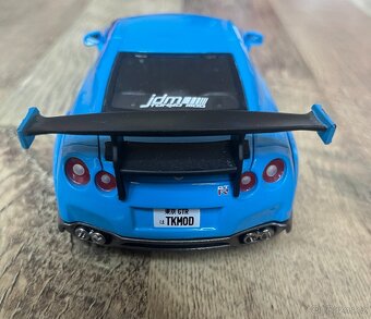 Model 1:24 Nissan GT-R, Maisto - 5