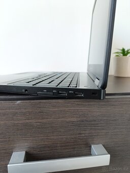 Notebook Dell e5570 (Nová baterie, SSD, podsvit, FullHD) - 5