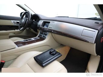 Jaguar XF 3.0D 241PS Aut BiXen Mem Kůž Nav AL Kam 4/14 - 5