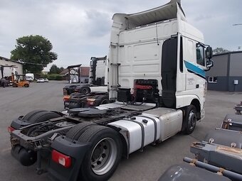 Tahač návěsů DAF LD - 5