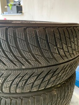 235/50R19 - 5
